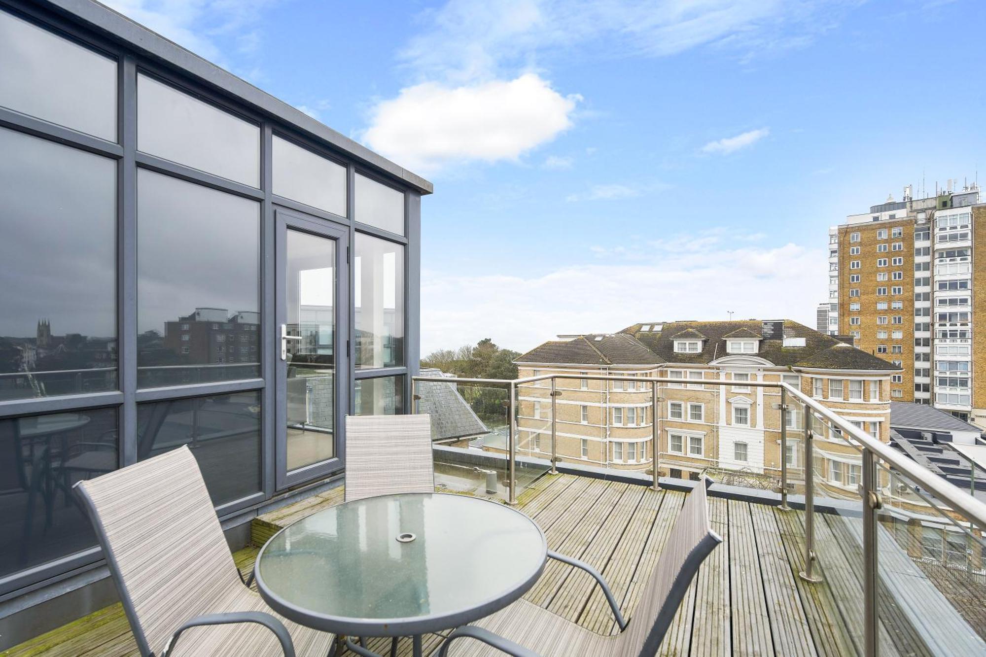 Westcliff Penthouse With Sea Views And Balcony Appartement Bournemouth Buitenkant foto