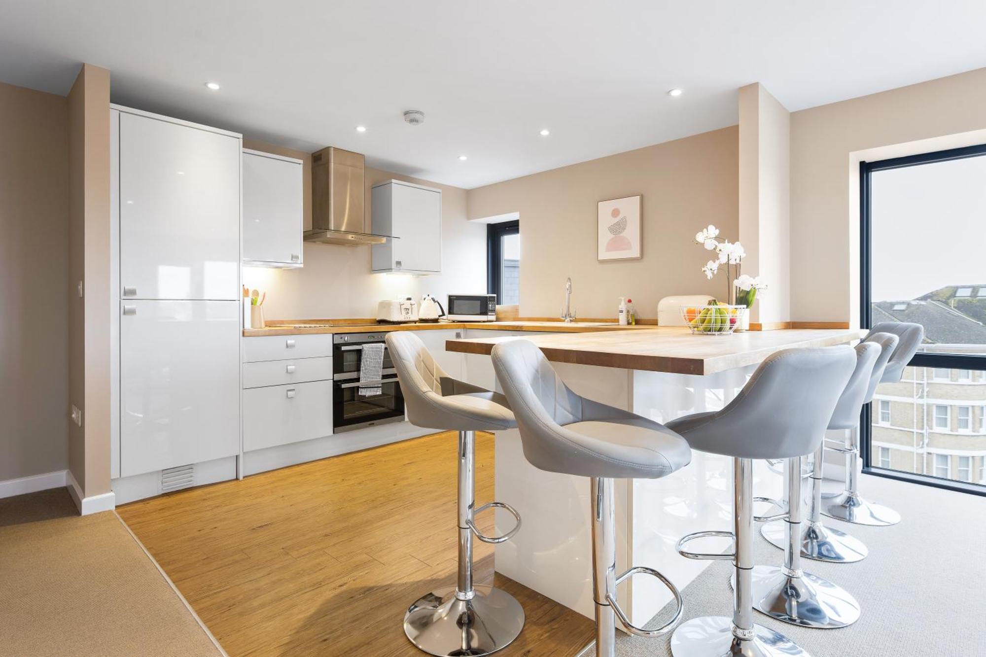 Westcliff Penthouse With Sea Views And Balcony Appartement Bournemouth Buitenkant foto