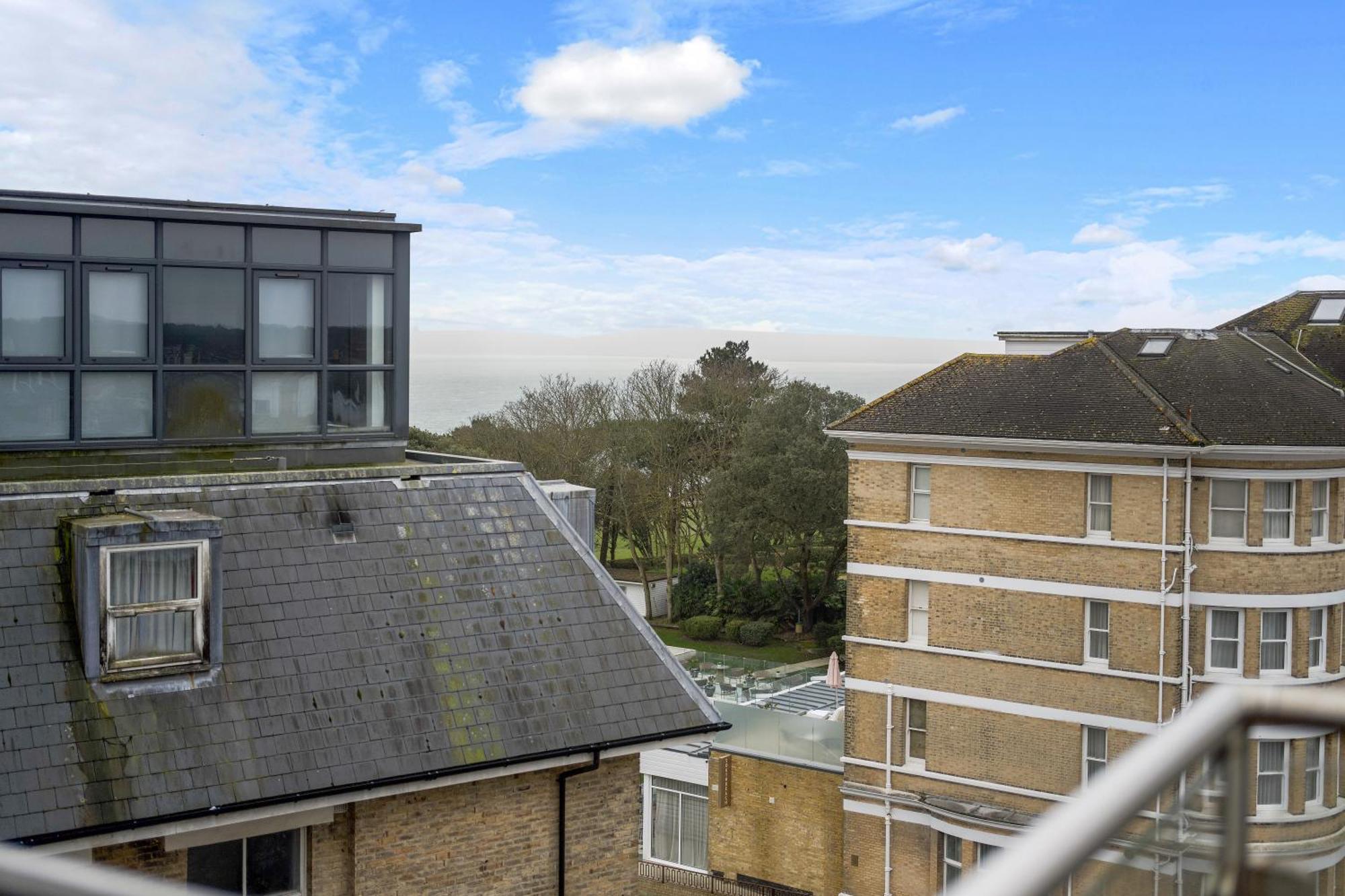 Westcliff Penthouse With Sea Views And Balcony Appartement Bournemouth Buitenkant foto